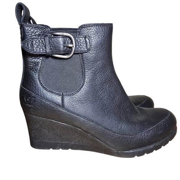 UGG Arleta Black Waterproof Leather WOOL Lining Wedge Boots Women US9 Buckle - Picture 1 of 8